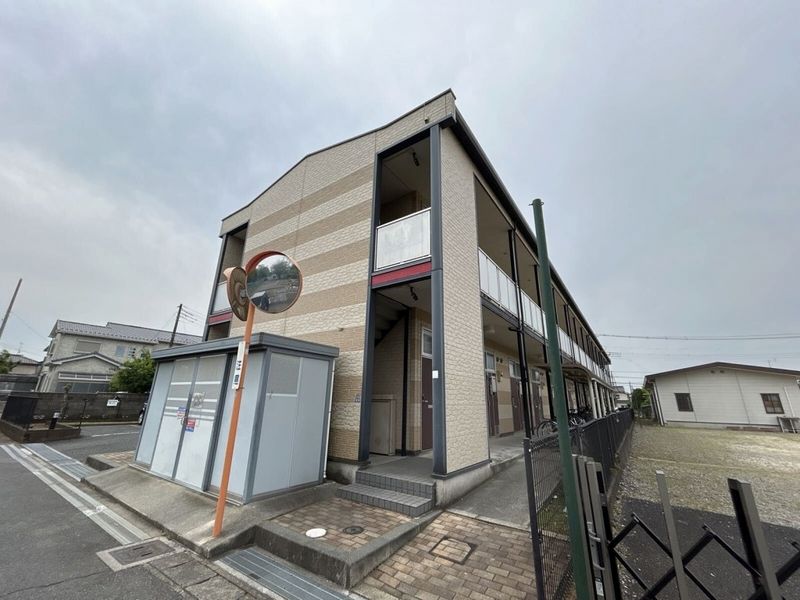レオパレスイーストⅤ 外観