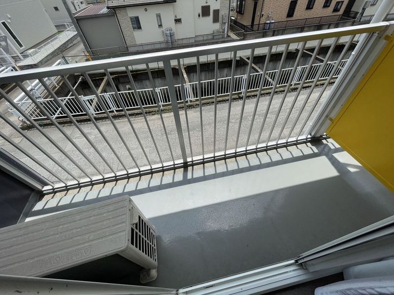 レオパレスボヌール バルコニー