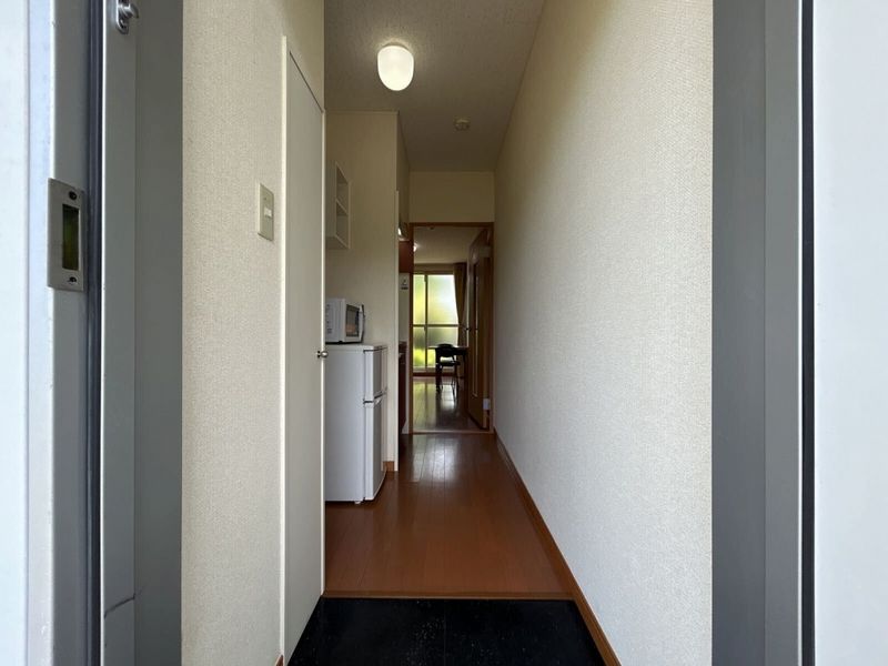 レオパレス広町 玄関