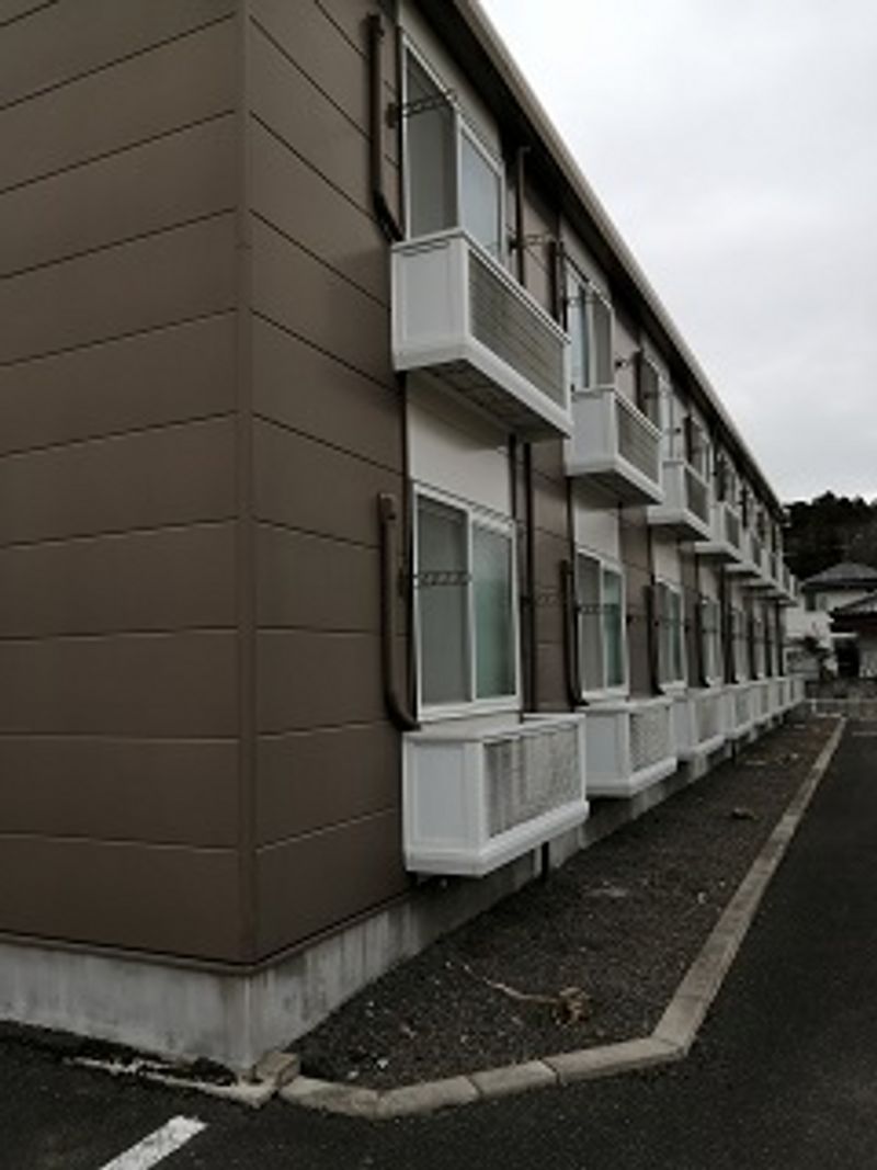 レオパレス三色吉Ⅱ バルコニー