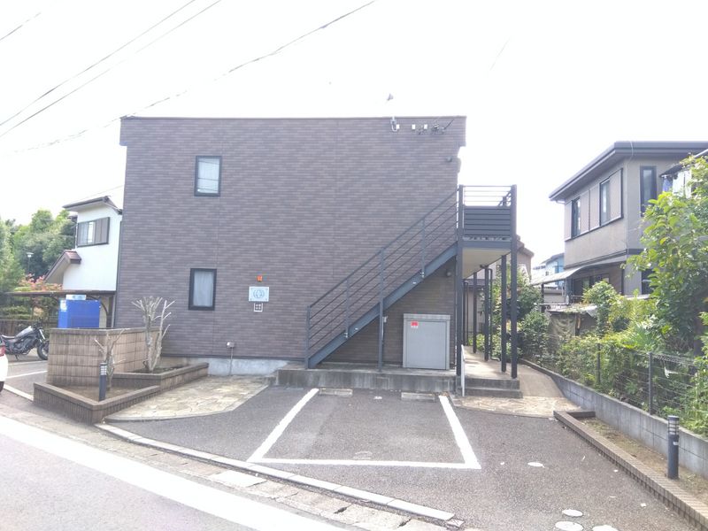 レオネクストソレイユ 駐車場