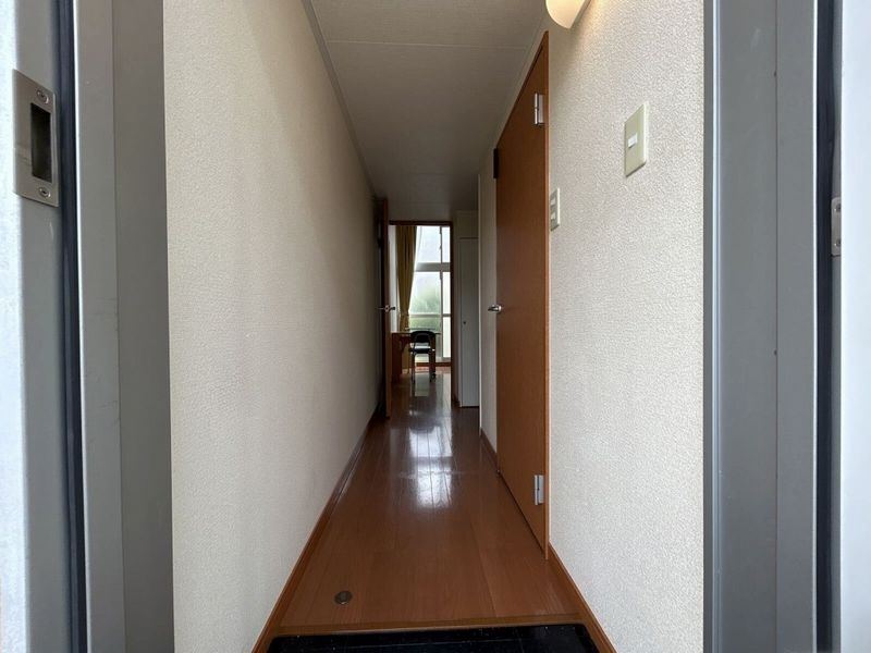 レオパレスネット 玄関