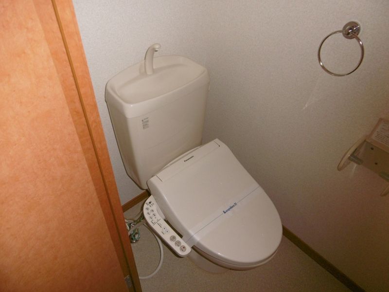 レオパレス中央西 トイレ
