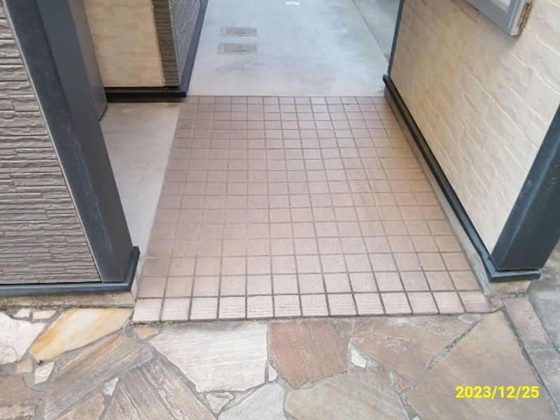 レオパレスオケバ エントランス