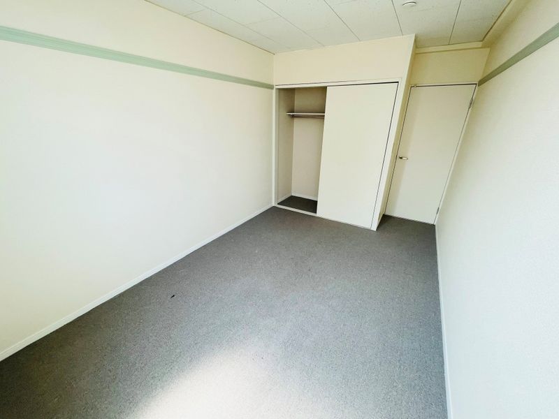レオパレスボヌールエスパースＤ 収納