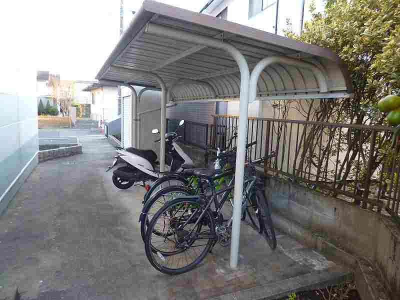 レオパレス光の森 共用部分