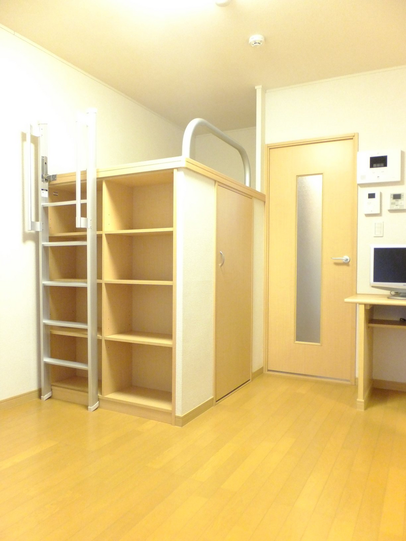 レオパレススカイステージ稲毛 居間