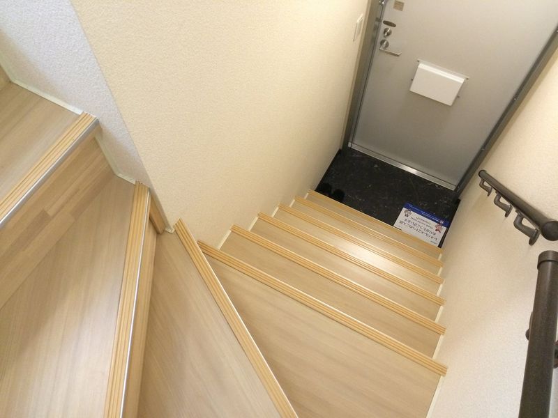 レオネクスト昭徳Ⅲ 玄関