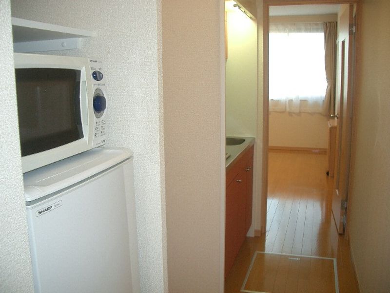 レオネクスト越井坂 玄関