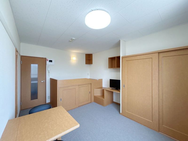 レオパレス鈴木第２ 居間