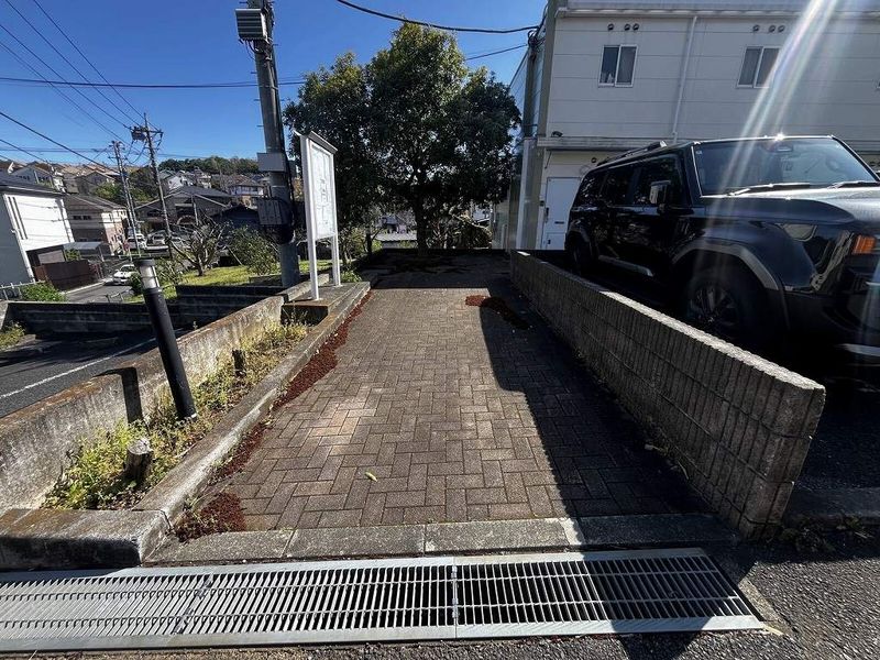 レオパレスルミエール エントランス