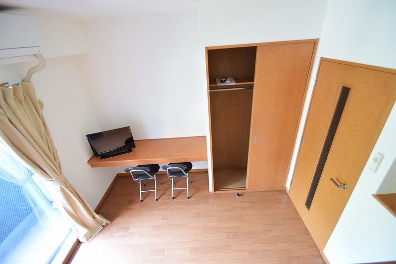 レオパレス宇田川町マンション 居間