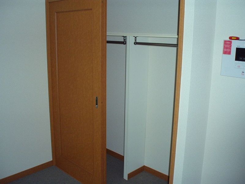 レオパレスＹＹグレース西脇 収納