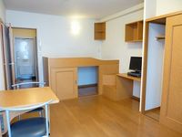 レオパレスシャトー大塚 寝室