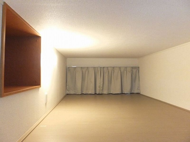 レオパレスシャンテ幕張 収納