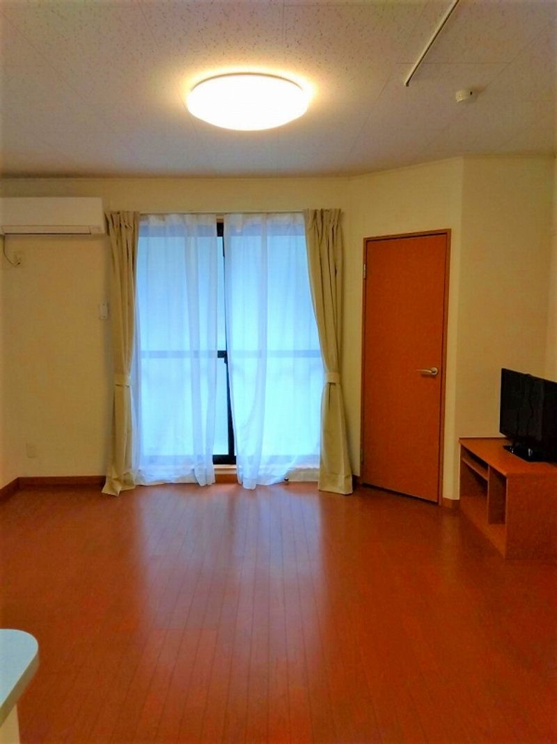レオパレス沼南６ 居間