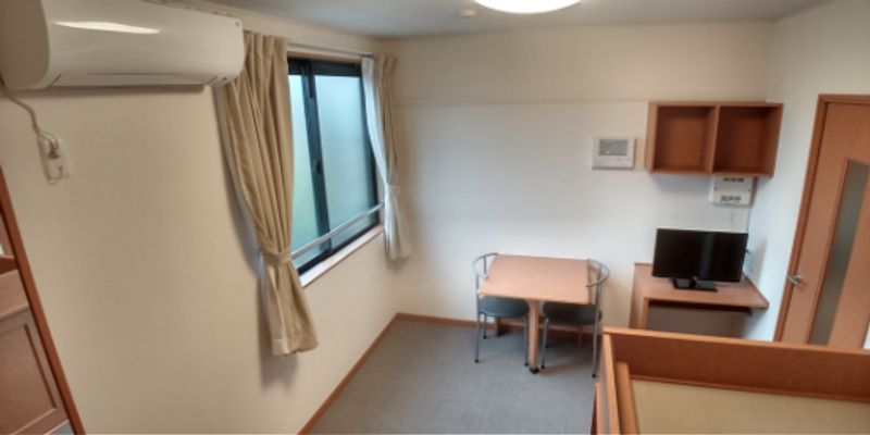 レオパレスヨシクマ 居間