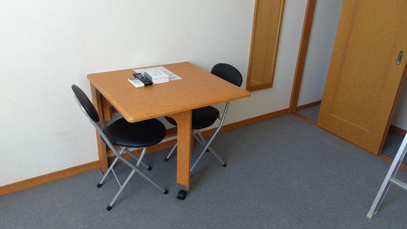 レオパレスサニーハイツ 居間