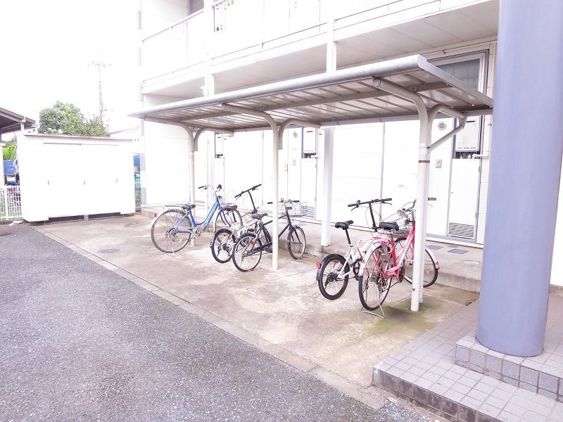レオパレスクレスト 共用部分