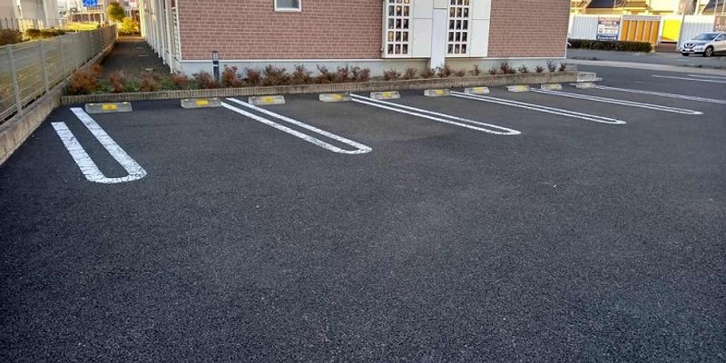 レオネクストパレス　なでしこ 駐車場
