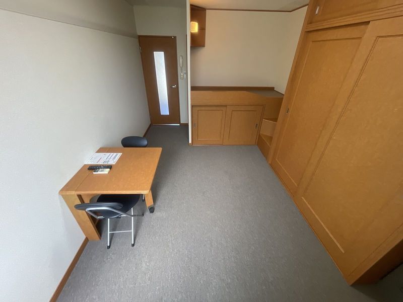 レオパレスフローラル 居間