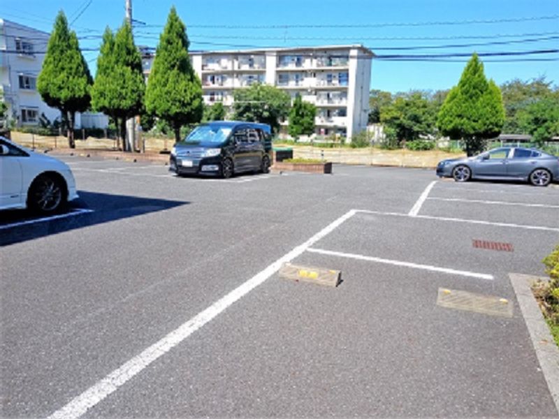 レオパレスＰｌａｃｉｄｏ 駐車場