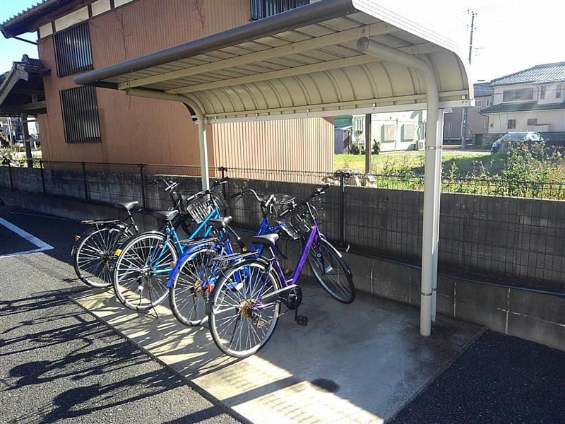 レオパレスポラリス 共用部分