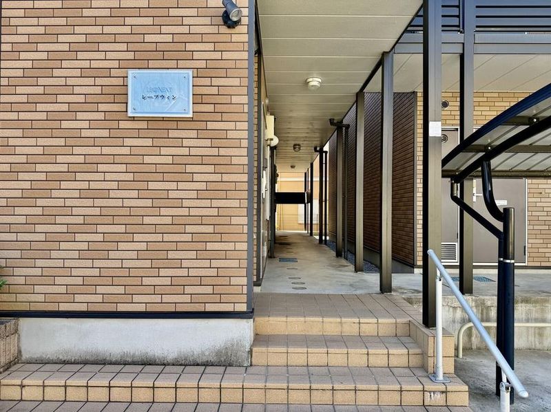 レオネクストレーブウィン エントランス