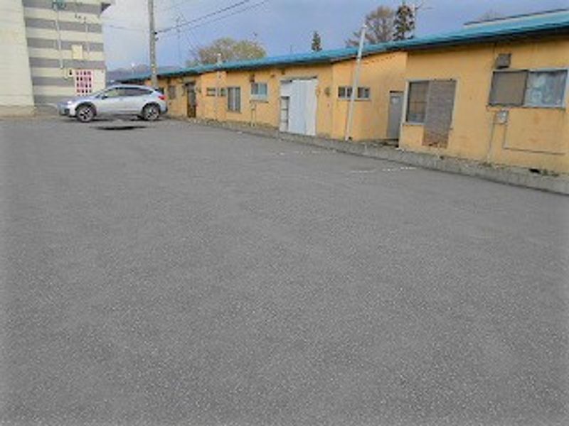 レオパレスオリーブ 駐車場
