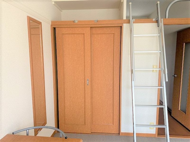 レオパレスヒルキャッスル菅田 収納