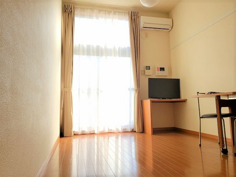 レオパレスアン　ティーム 居間