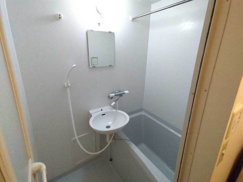 レオパレスＶｉｎｇｈｔＳｉｘ 洗面台