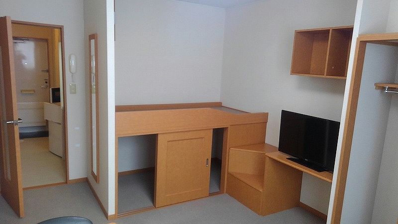 レオパレスＰｒｅｓｅｒｖｅ 居間