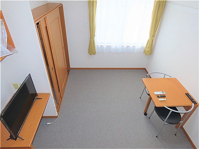 レオパレスゆめの実 居間