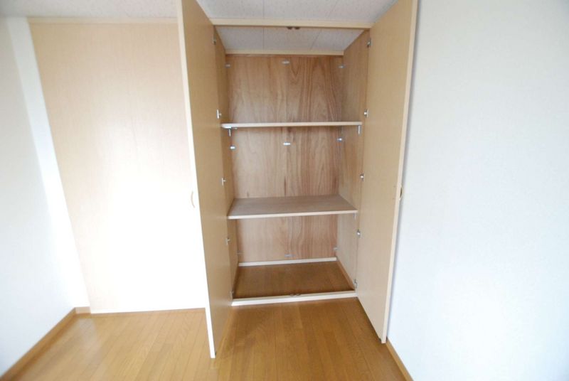 leopalace Emu Field II Storage