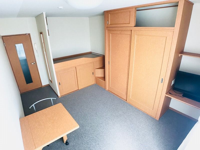 レオパレスアクエリアス 居間