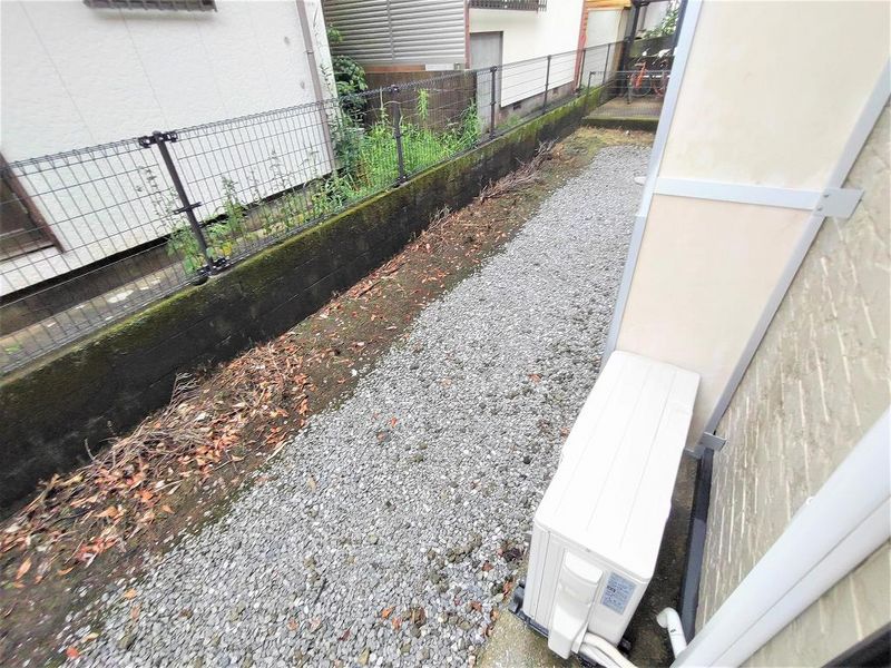 レオパレス清和 庭