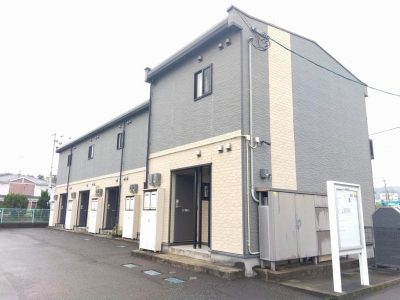 レオパレスメルピーチＳＵＺＵ 外観