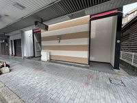 レオパレスプラナトピア エントランス