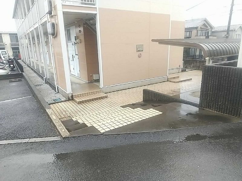 レオパレスエスペランサＢ エントランス
