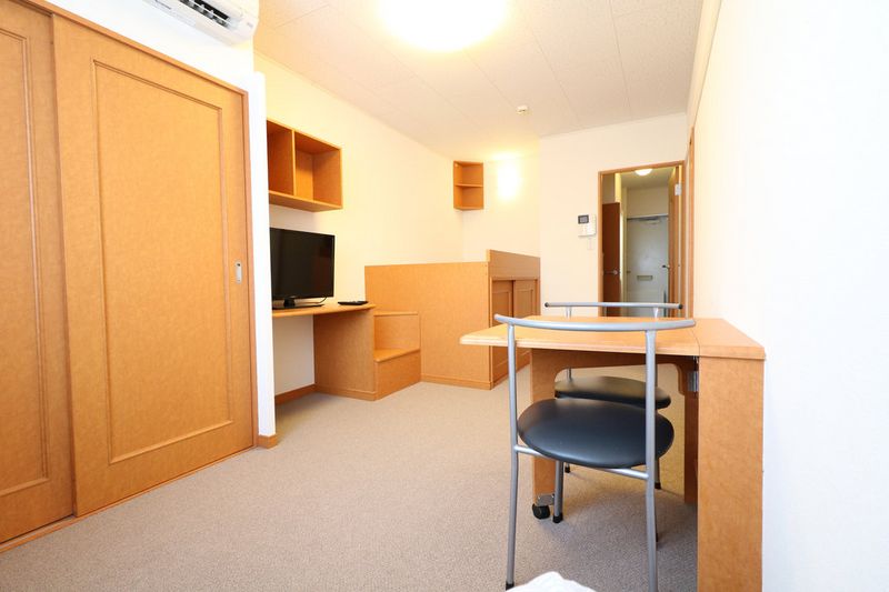 leopalace Efu Living room