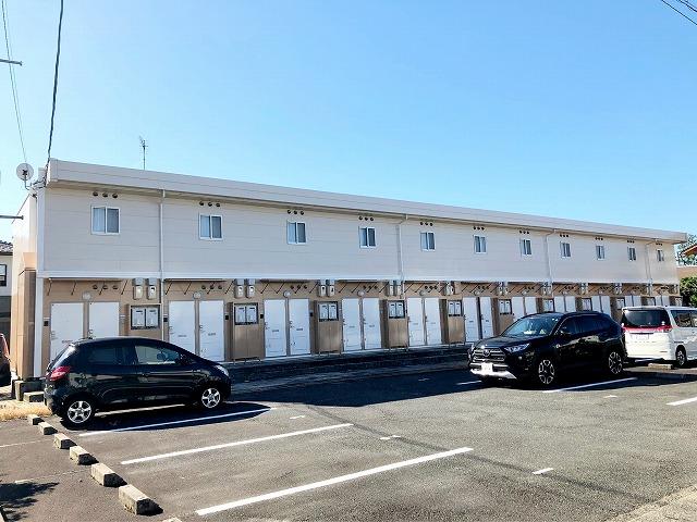 レオパレス国府 203号室 1