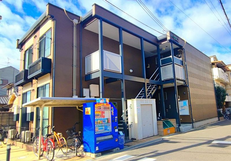 レオパレスアールドヴィーヴル 外観