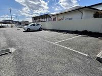 レオパレスグリーンライン 駐車場