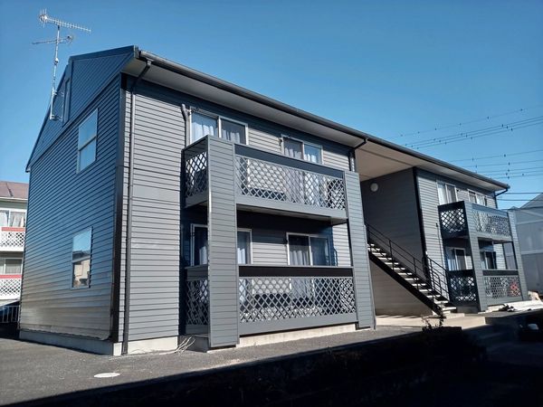 レオパレスフローラルパレスＡ 外観