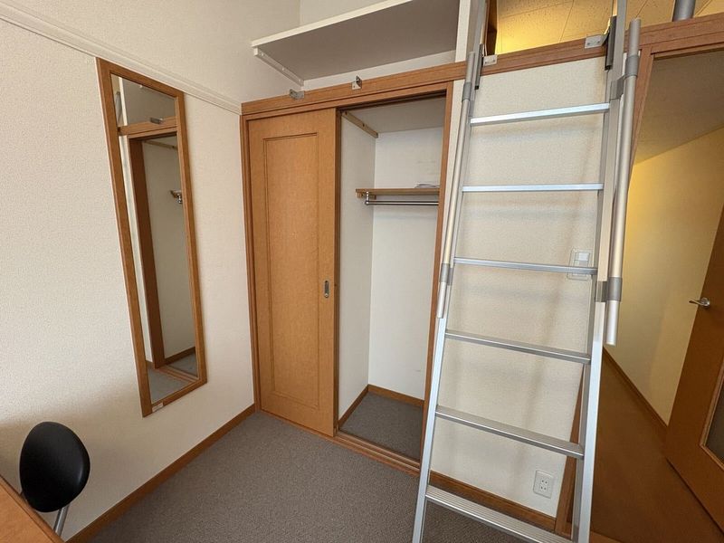 レオパレスＡ　Ｉ　Ⅱ 収納