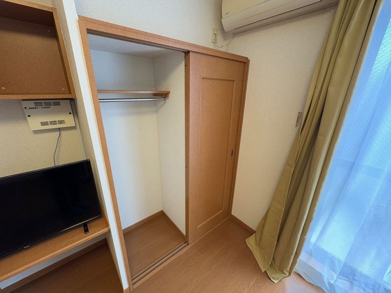 レオパレス隼 収納