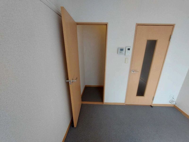 レオパレスゼルコヴァ 収納