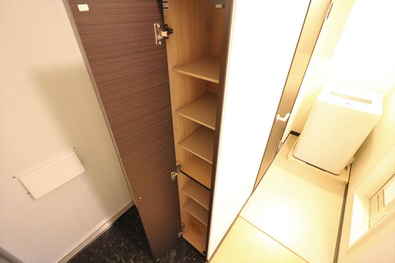 レオパレス西ノ京吽 収納