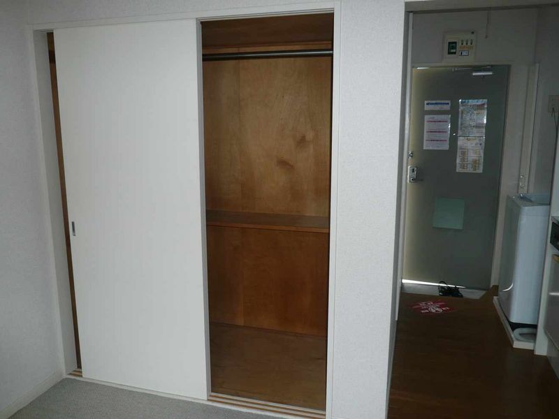 レオパレス中曽根Ⅰ 収納